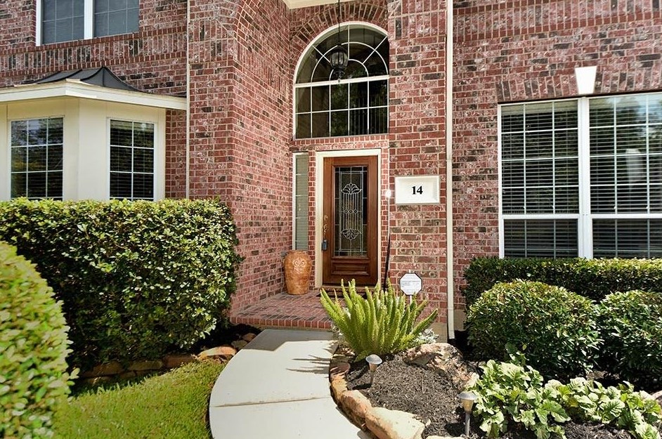 14 Filigree Pines Pl, Spring TX  77382-1757 exterior