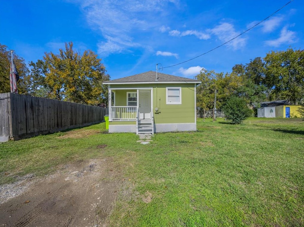 610 Maiden Ln, Richmond, TX 77469
