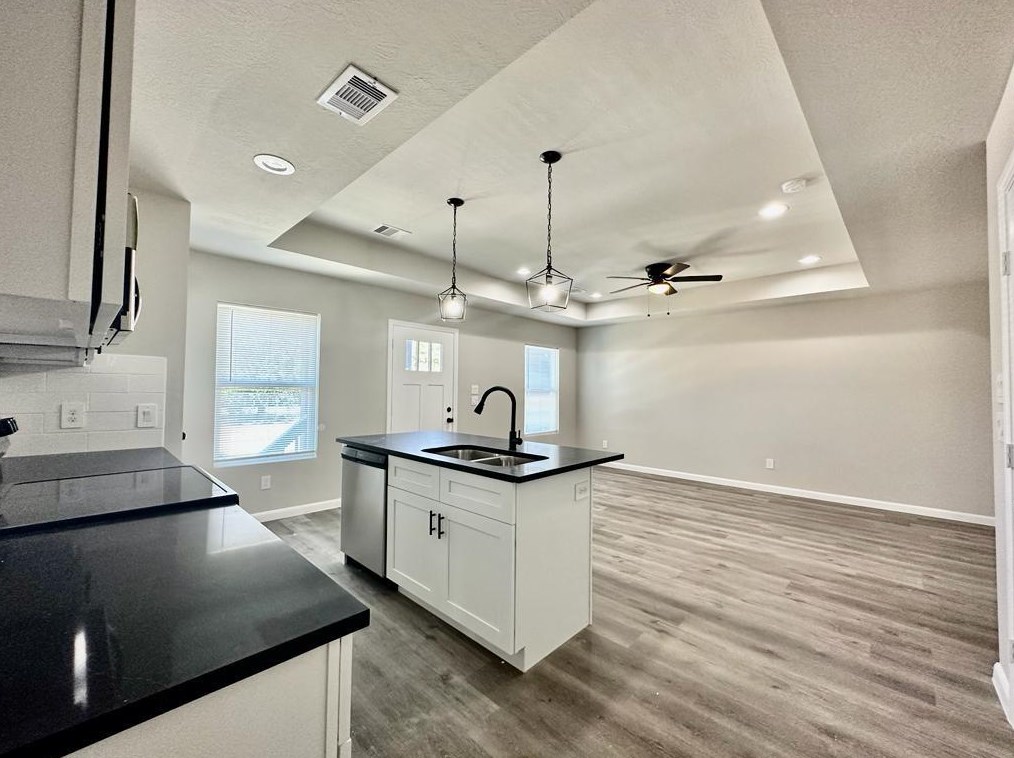4302 Hirsch Rd #b, Houston, TX 77026