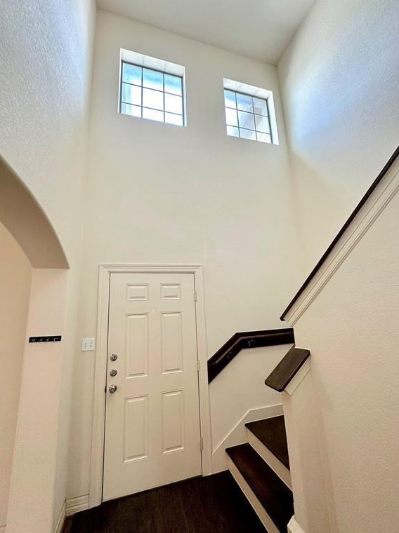 212 S Tesch, Bellvue, TX 77418