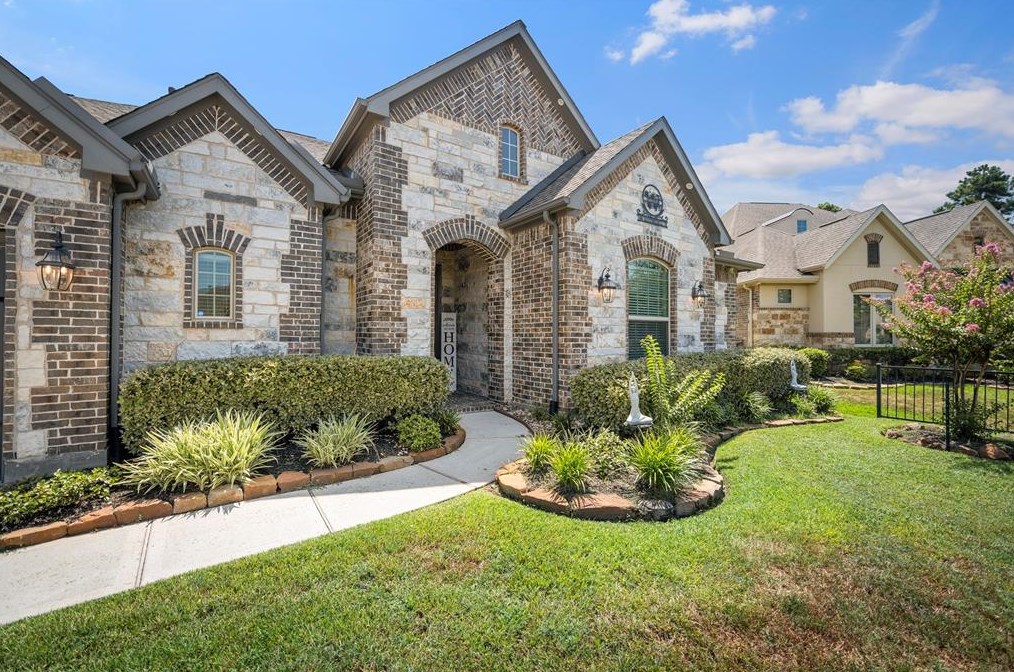 1406 Graystone Hills Dr, Conroe, TX 77304