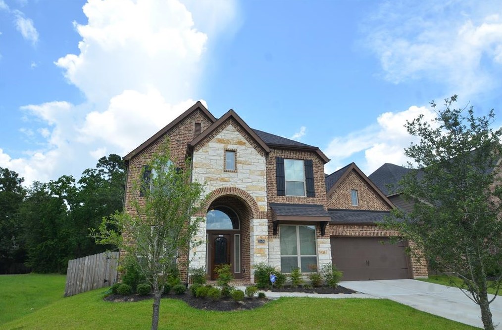 18634 Lena Trail Dr, Spring, TX 77388-1400