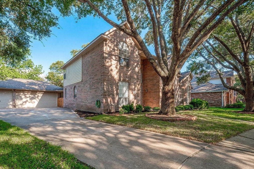 1422 Emmott Dr, Richmond, TX 77406-2028