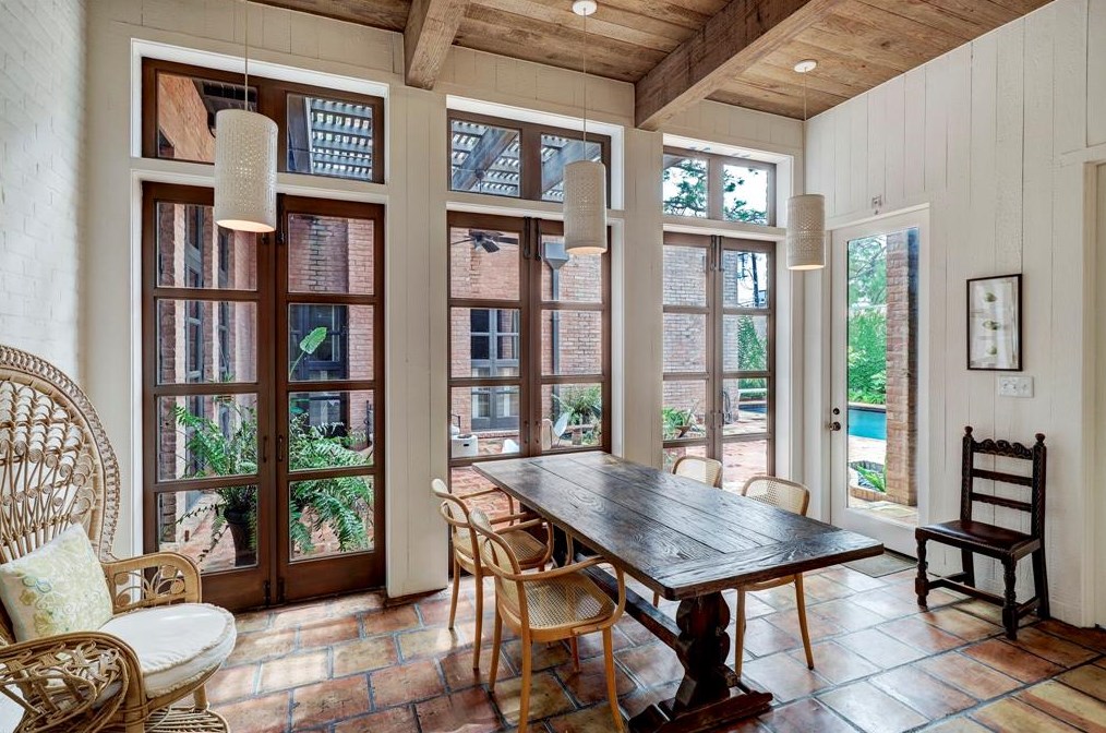 2819 Ferndale St, Houston TX  77098-1115 exterior