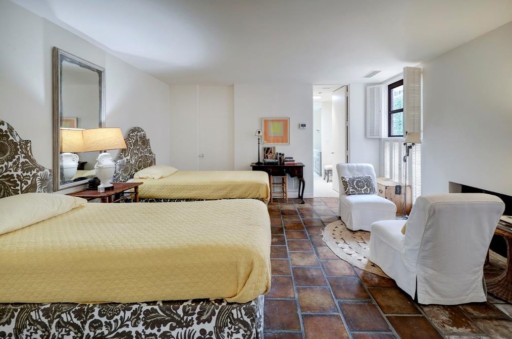 2819 Ferndale St, Houston TX  77098-1115 exterior