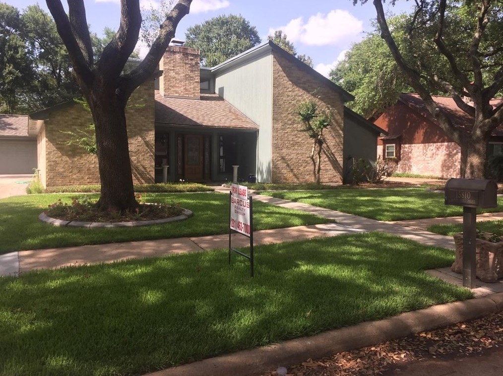 15810 Sandy Hill Dr, Houston, TX 77084-3637