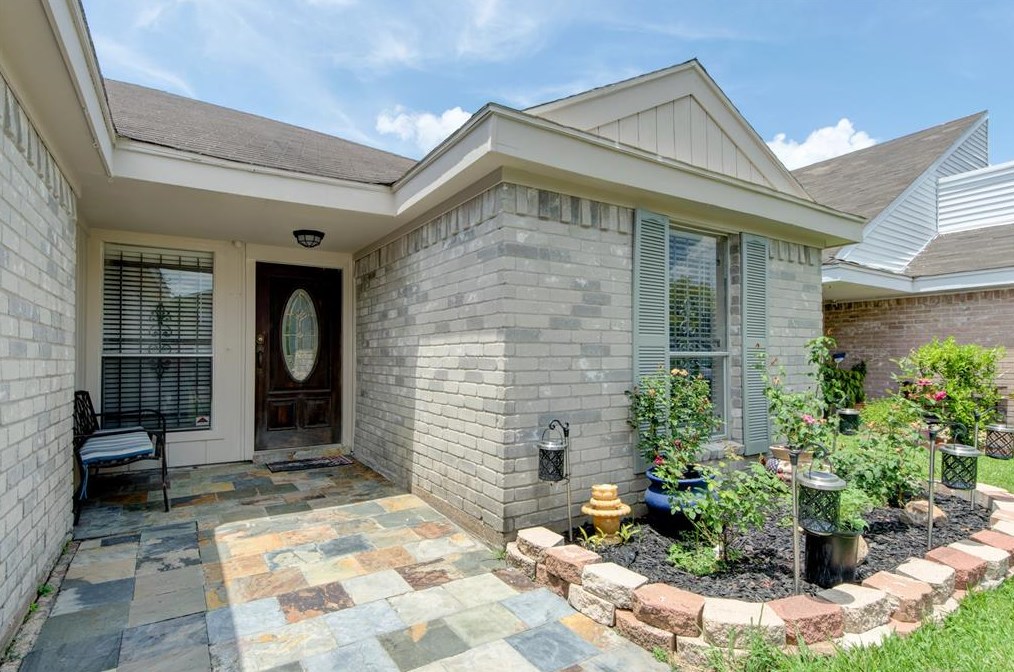 6314 Cape Forward Dr, Houston, TX 77083-1839
