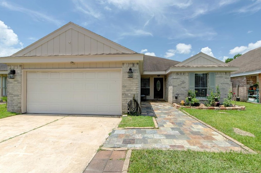 6314 Cpe Forward Dr, Houston TX  77083-1836 exterior