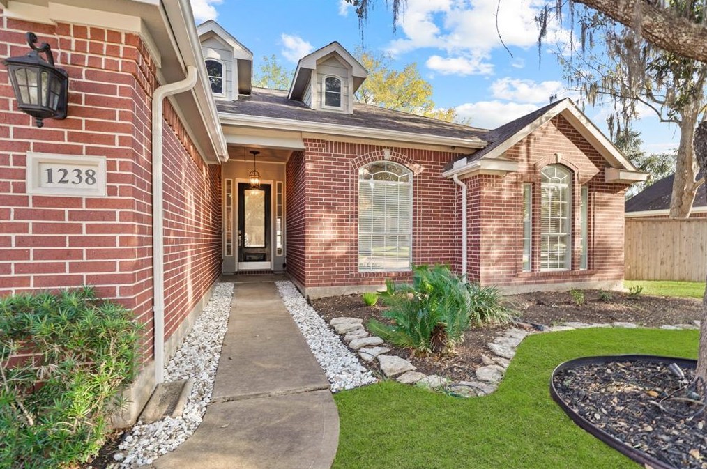 1238 Wood Haven Ct, Sugar Land, TX 77479