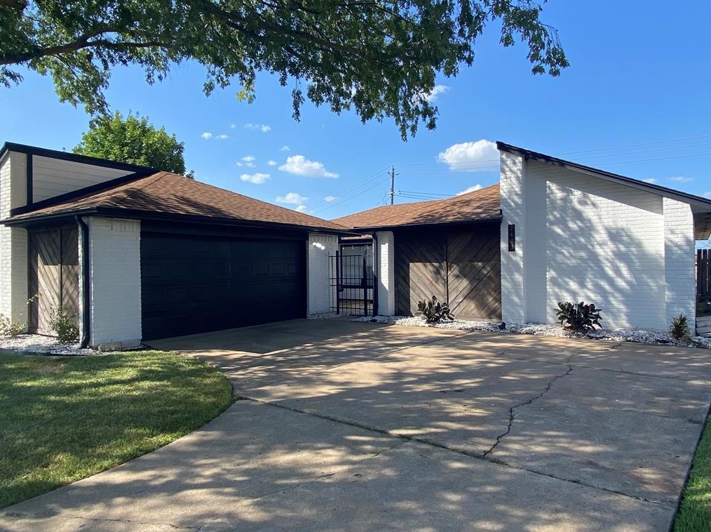 2403 Hammerwood Dr, Missouri City, TX 77489-4166