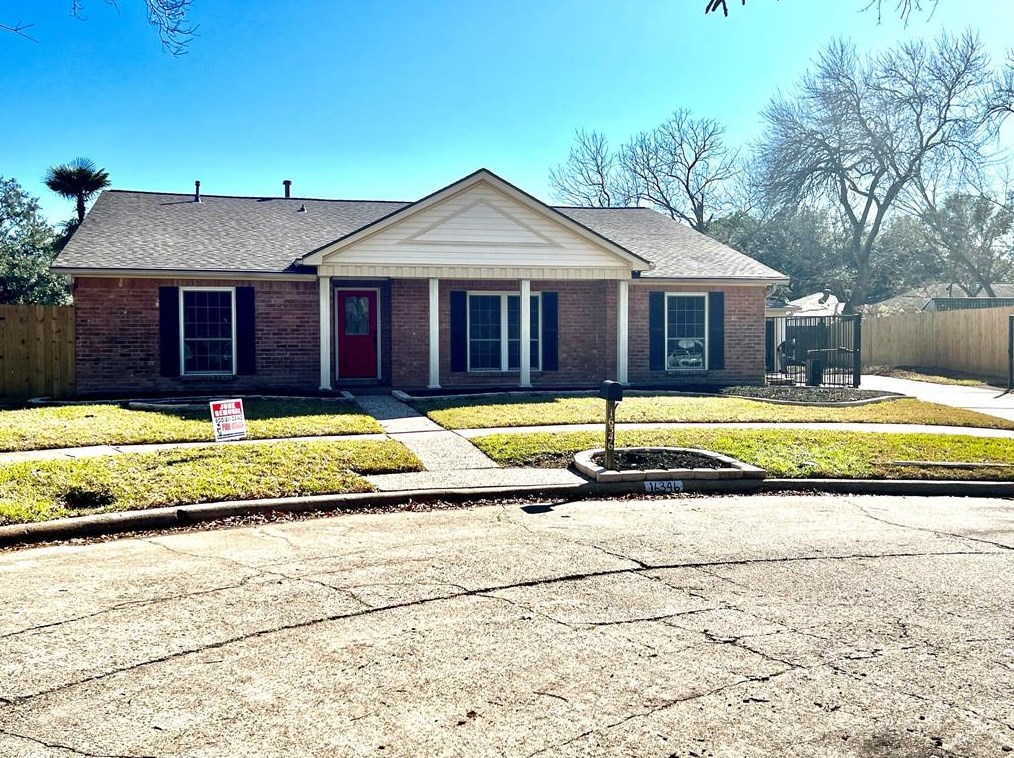 16346 Havenpark Ct, Houston, TX 77059