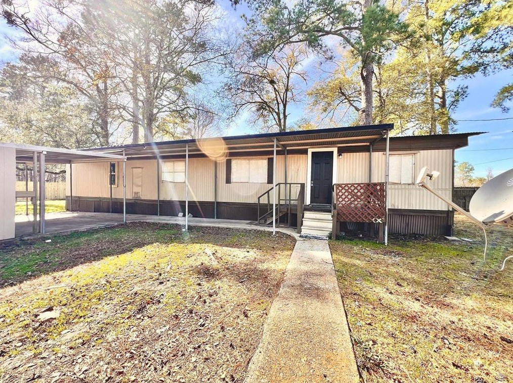 906 Hanson St, Cleveland TX  77327-4625 exterior