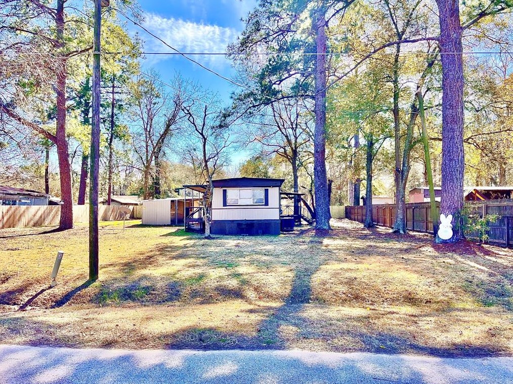 906 E Hanson St, Cleveland, TX 77327