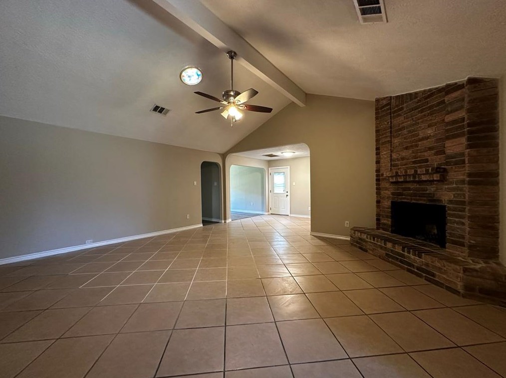 111 Greenshire Dr, League City, TX 77573