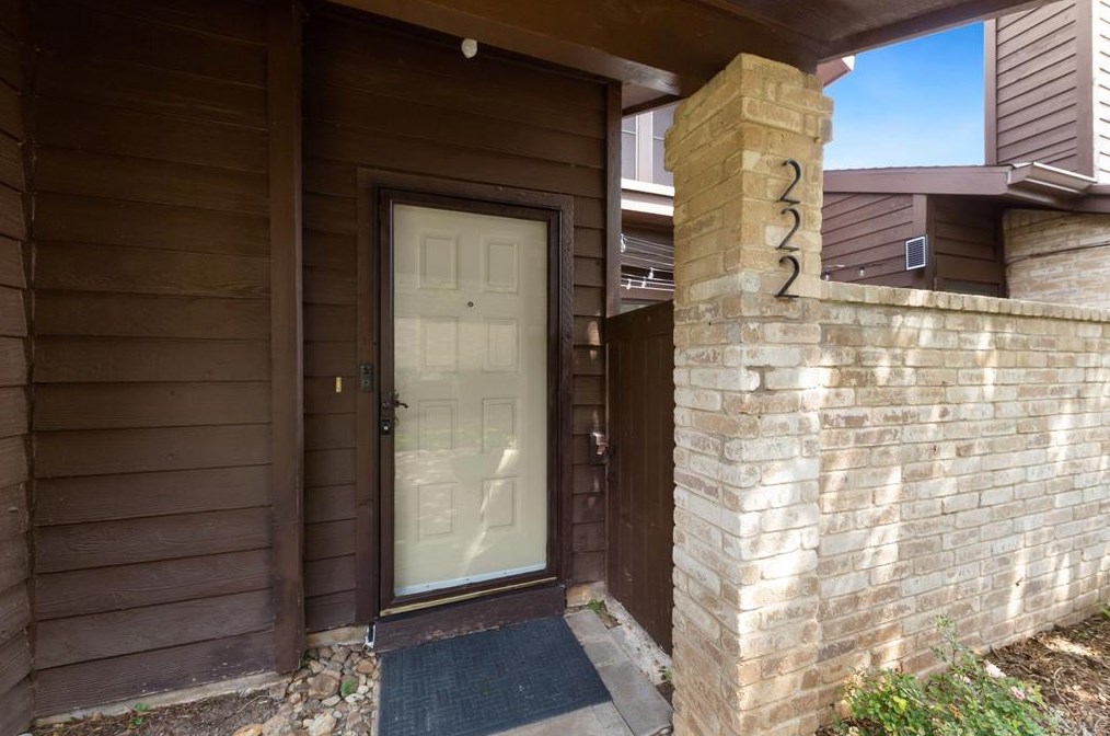 2611 Grants Lake Blvd #222, Sugar Land, TX 77479