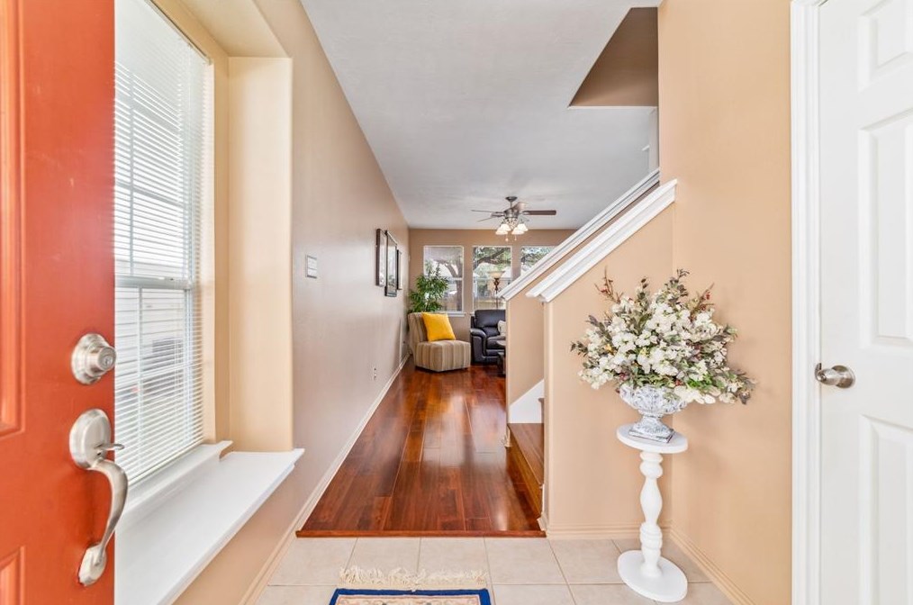 203 Stedhill Loop, Conroe TX  77384-5077 exterior