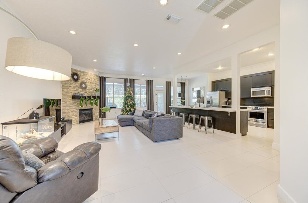 1419 Baldwin Square Ln, Houston, TX 77077