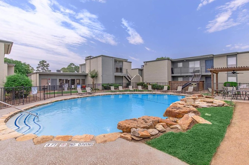 707 El Dorado Blvd, Houston TX  77062-4000 exterior