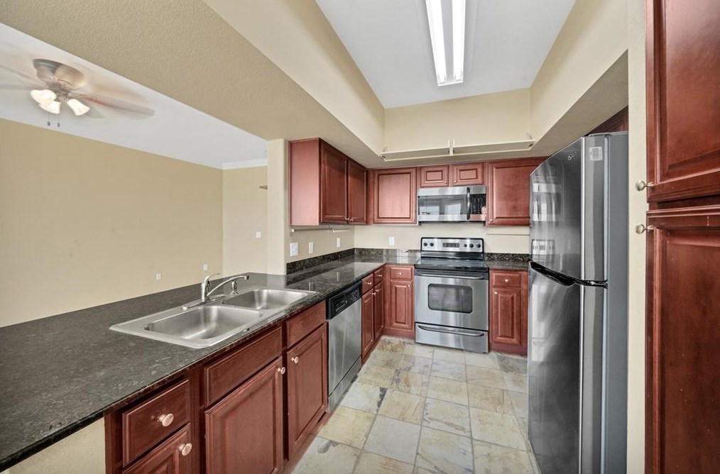 7575 Kirby Dr Apt 2320, Houston, TX 77030