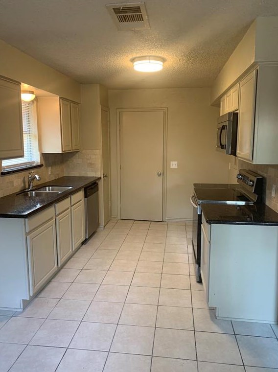 5414 Honeybear Ln, Spring TX  77373-6911 exterior