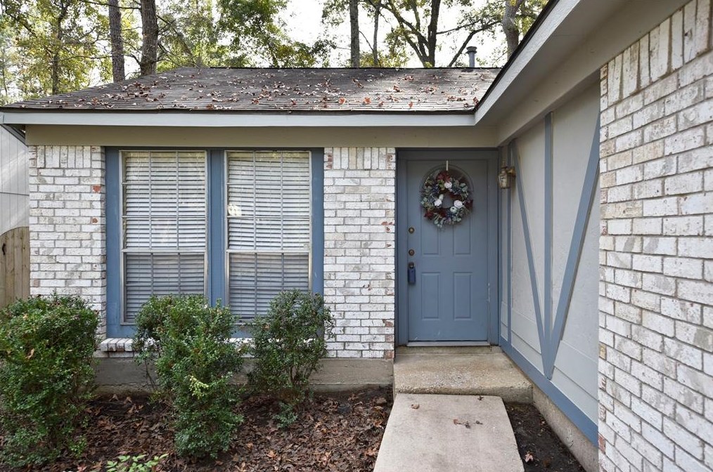 49 Brookberry Ct, Spring TX  77381-2508 exterior