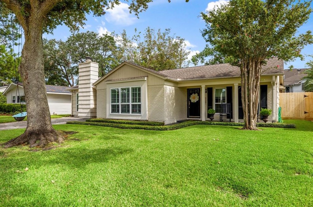 5518 Lincrest Ln, Houston, TX 77056