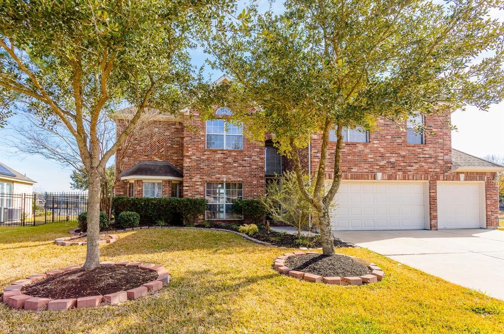 25547 Canyon Crossing Dr, Richmond, TX 77406