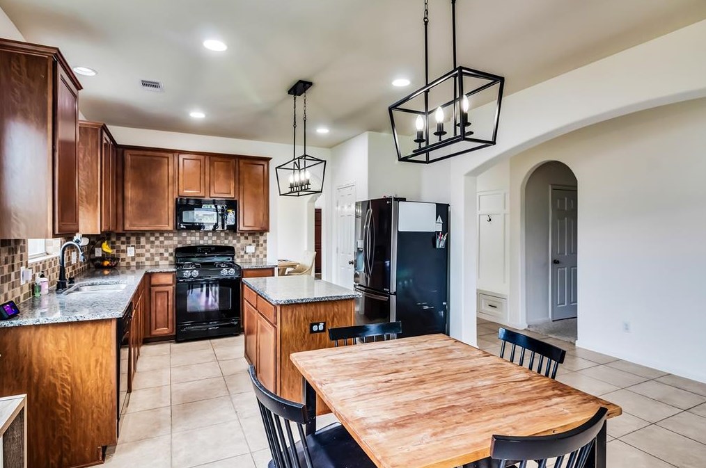 7415 Boerne Creek Dr, Richmond TX 77407-5043 exterior