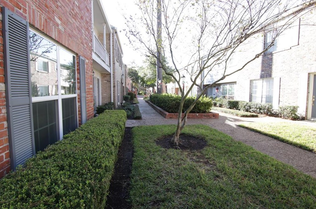 12643 Huntingwick Dr # 176, Houston, TX
