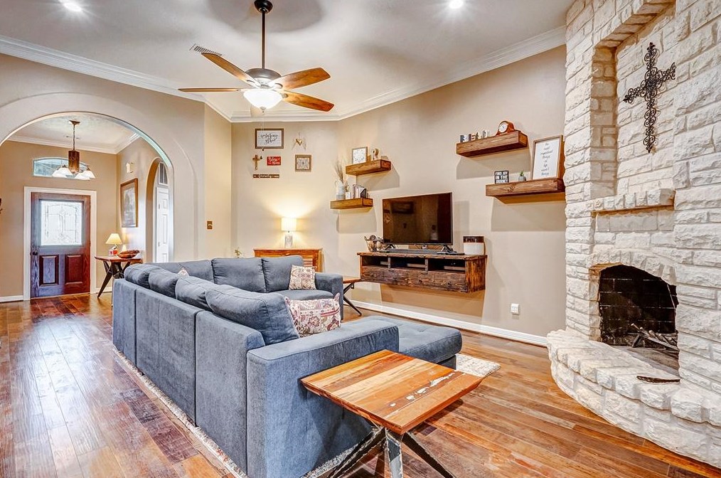 22807 Desert Willow Dr, Magnolia, TX 77355