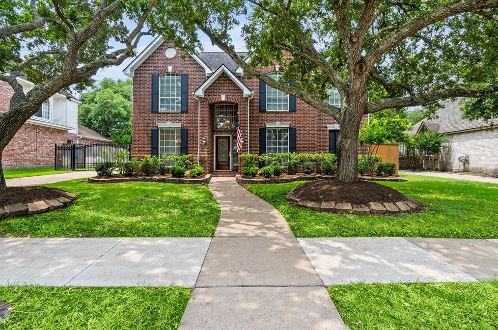 7310 Springdale Dr, Sugar Land, TX 77479-6251