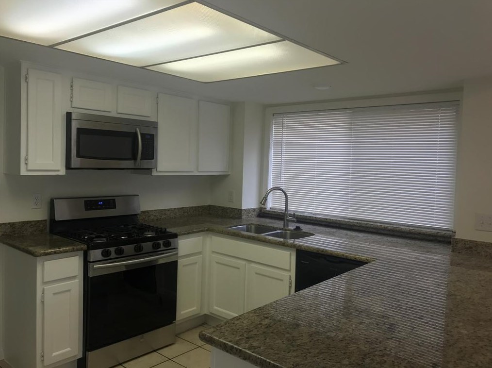 3310 Stillmeadow Ct, Sugar Land TX  77479-2209 exterior