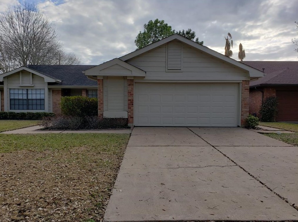 3310 Stillmeadow Ct, Sugar Land, TX 77479