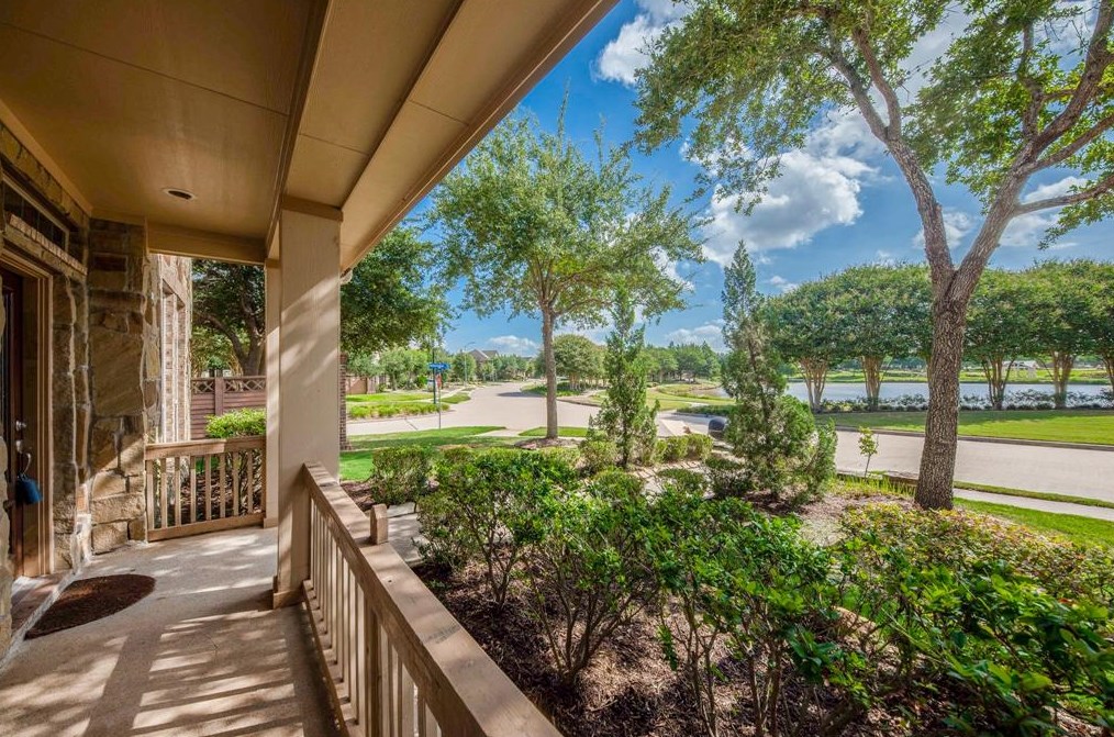 702 Floriencia St, Sugar Land, TX 77479-2753