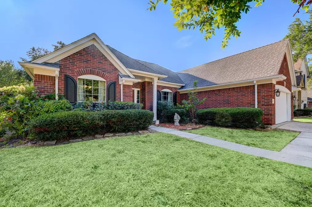 8203 Fox St, Baytown, TX 77523-0821
