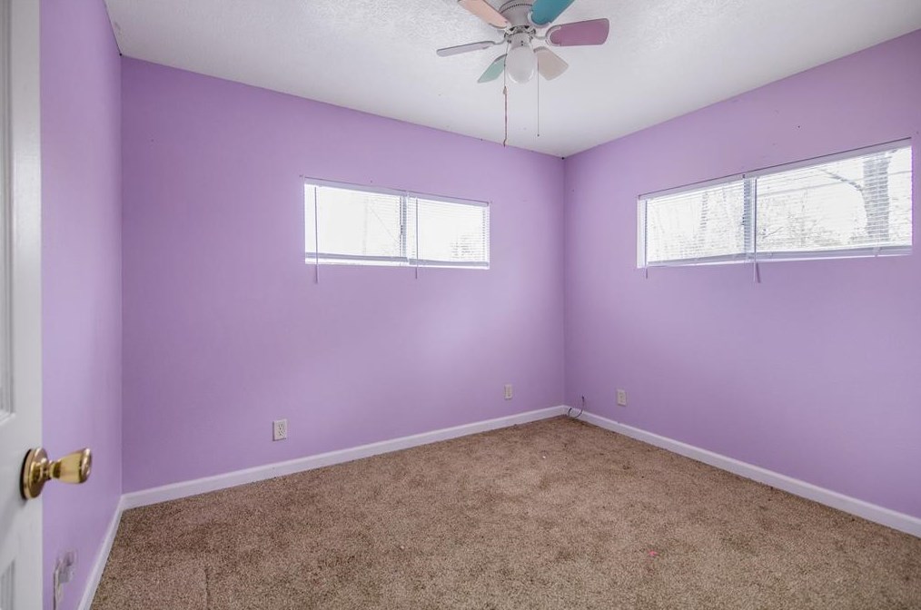 320 Tomlinson St, Grayburg TX  77659-3836 exterior