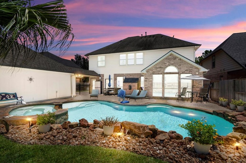 10215 Birchline Dr, Spring, TX 77379-7428