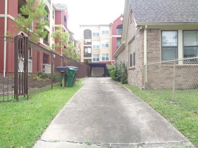 804 Stanford St #a, Houston, TX 77019