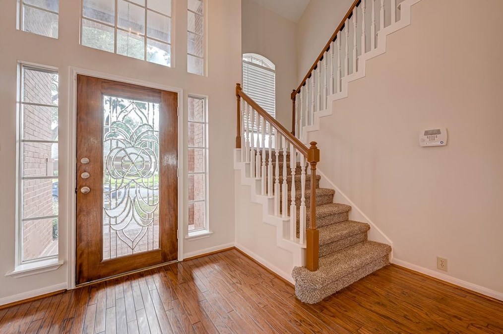 3222 Richland Dr, Sugar Land, TX 77478