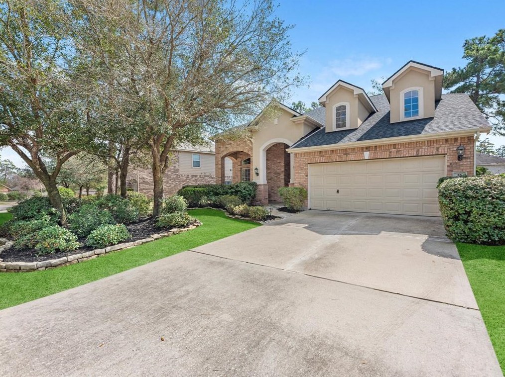 55 N Rocky Point Cir, Spring, TX 77389