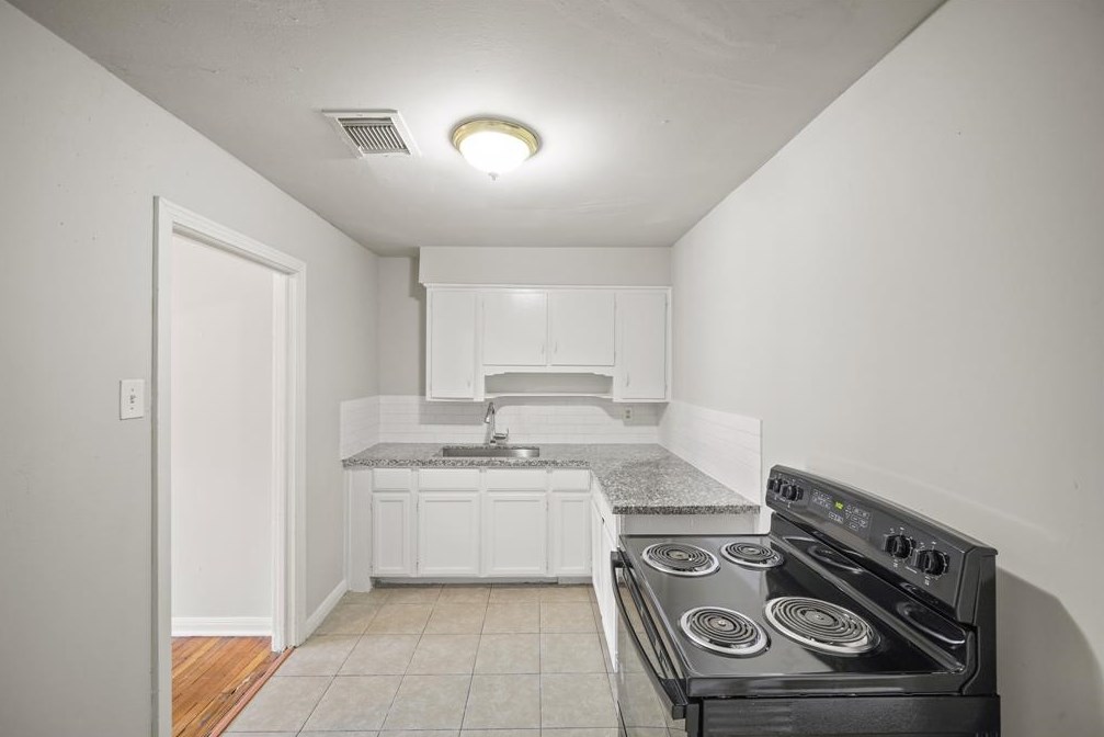 3938 Alsace St, Houston, TX 77021-2618