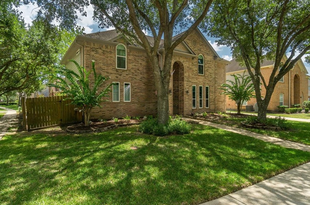 3130 Sand Shadow Dr, League City, TX 77573-9024