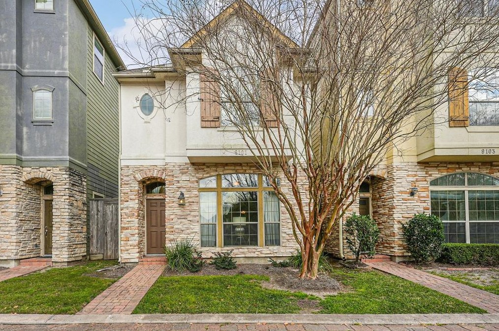 9101 Creekstone Lake Dr, Houston, TX 77054
