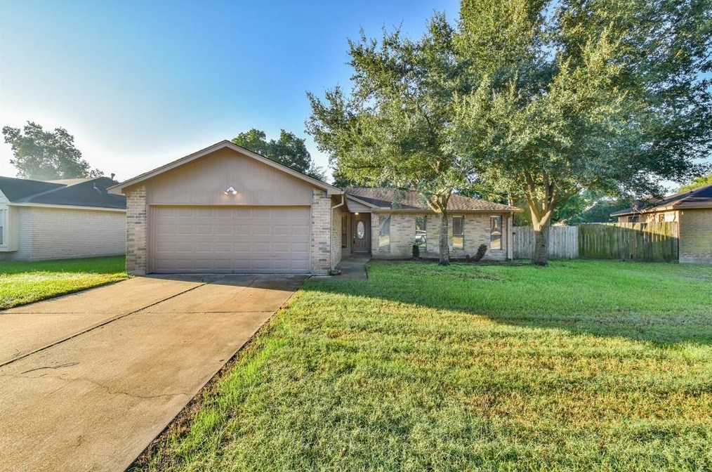 16839 Markridge Dr, Spring, TX 77379-4389