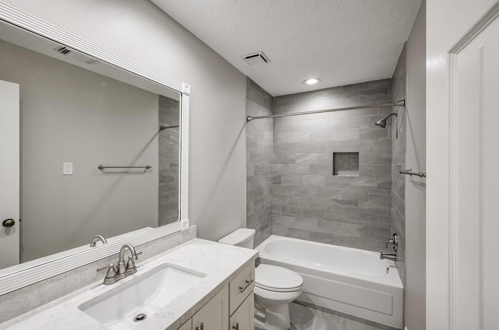 20014 Elmsbury Ct, Katy TX  77449-6634 exterior