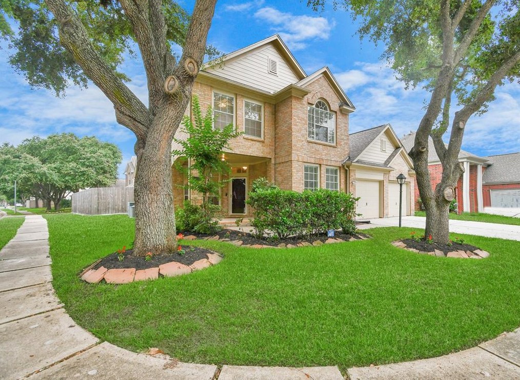 3518 Shadowfern Dr, Houston, TX 77082-2378