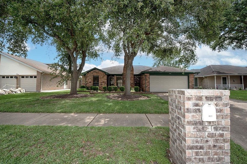 4511 Italy Ln, Pasadena TX  77505-4121 exterior