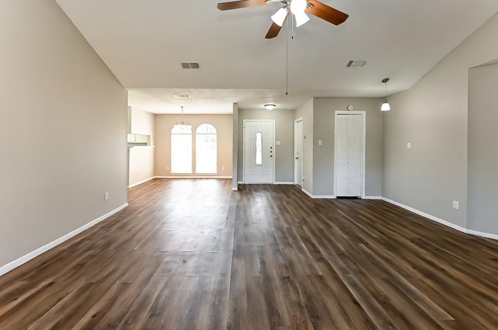 10811 Forest Leaf Dr, Sugar Land, TX 77498-1793