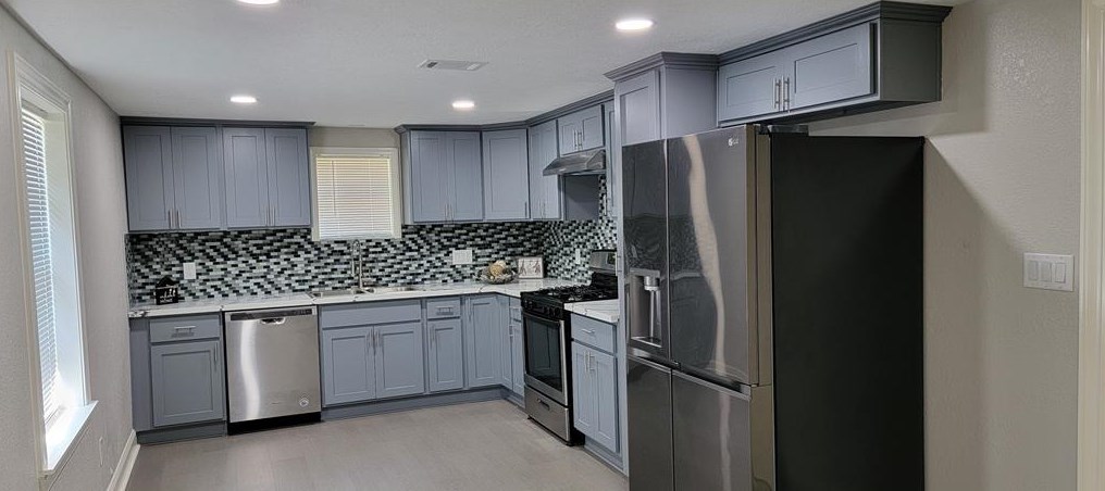 3008 Michael St, Bacliff, TX 77518