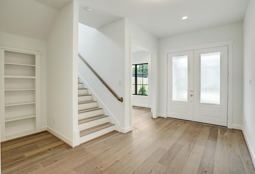 1711 Reverse St, Houston, TX 77055-5313